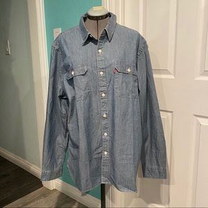 Levi’s Long Sleeve Chambray Shirt